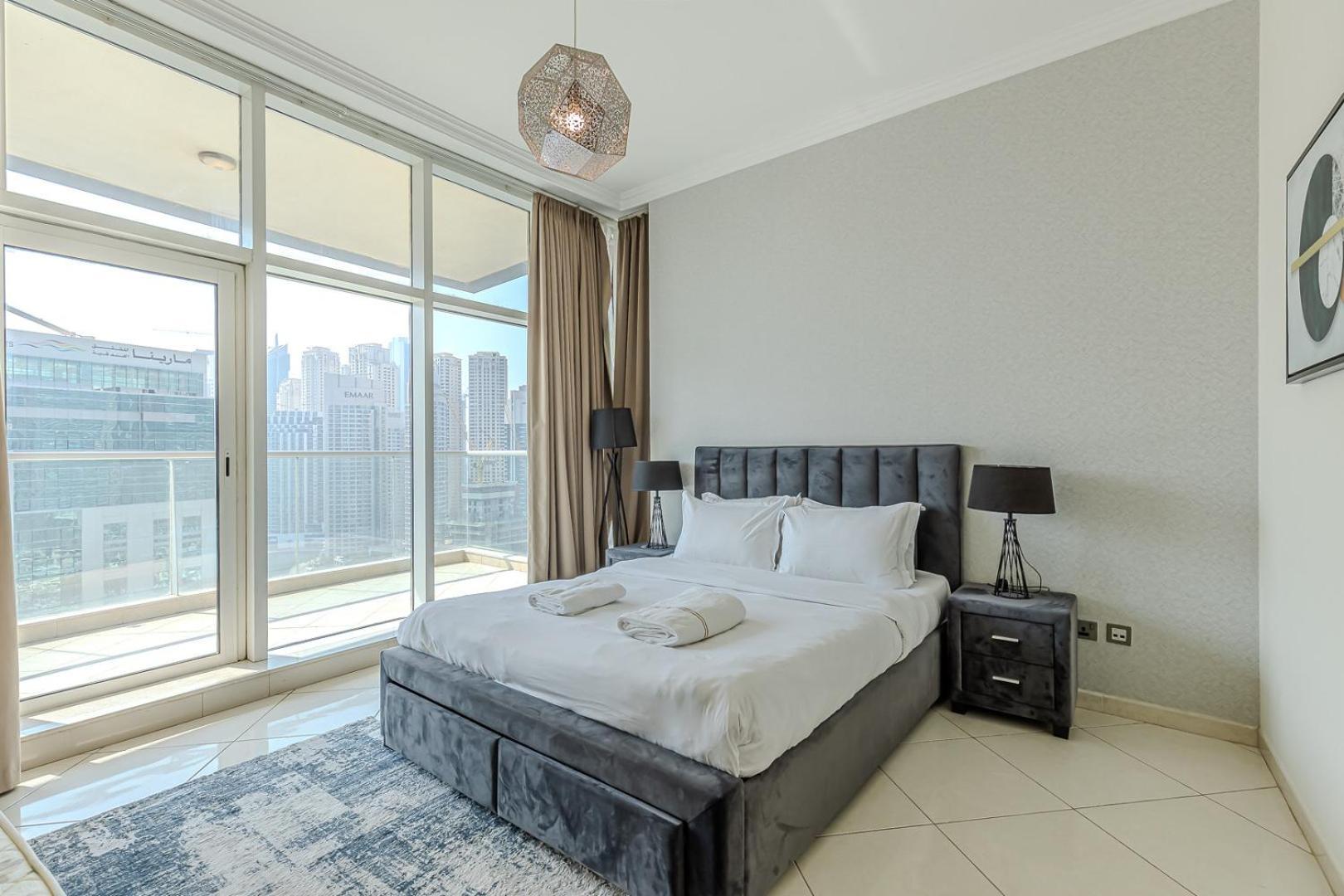 Spacious 3bdr In Marina With Office