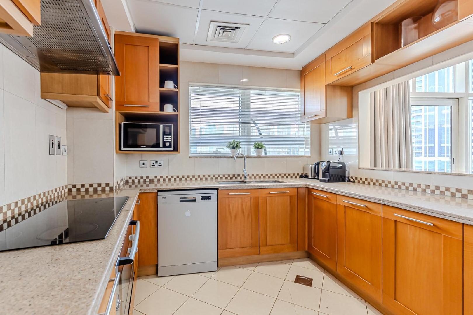 Appartement Spacious 3bdr In Marina With Office Dubai