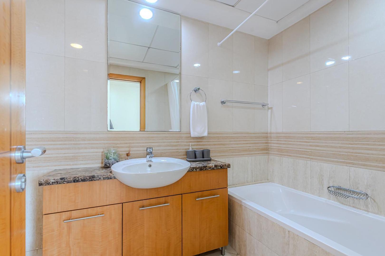 Spacious 3bdr In Marina With Office Appartement