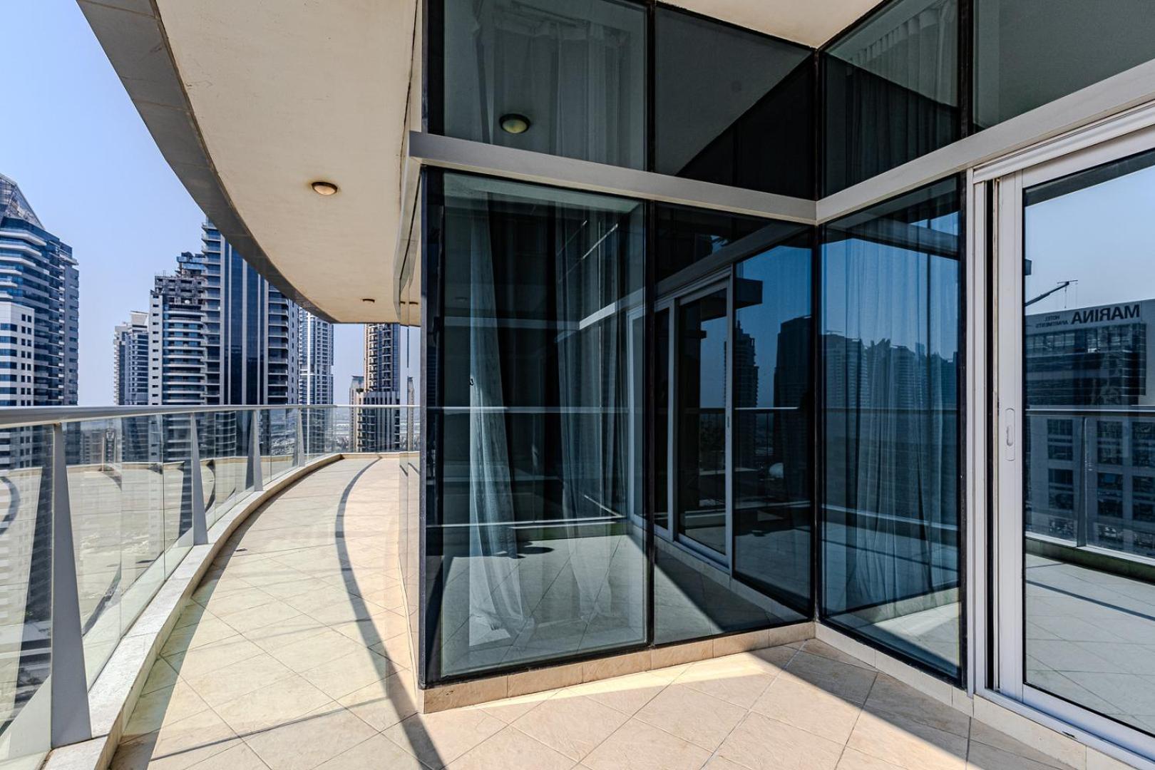 Appartement Spacious 3bdr In Marina With Office