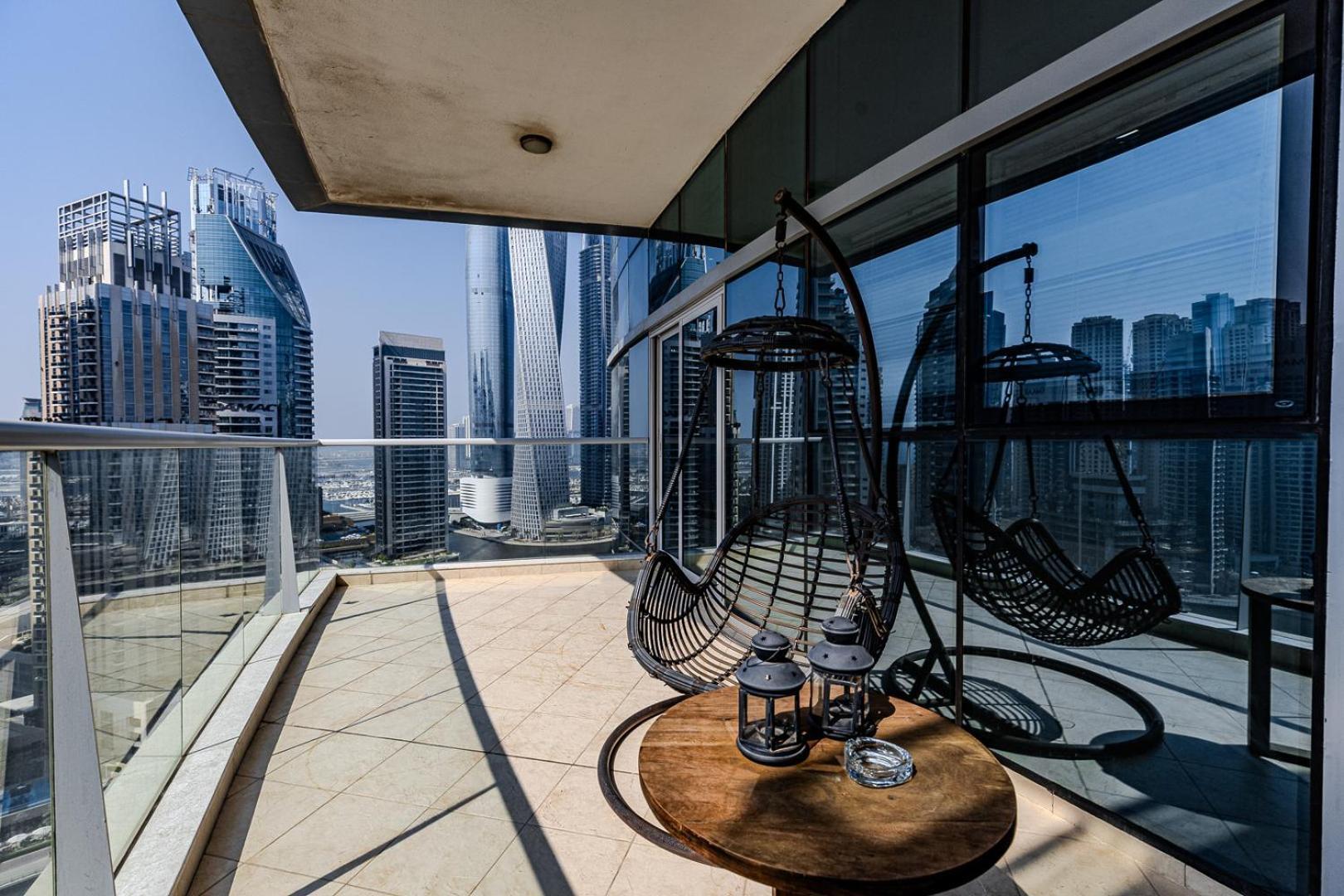 Spacious 3bdr In Marina With Office Dubai