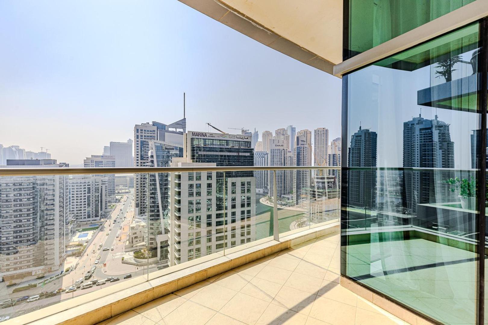 Spacious 3bdr In Marina With Office *