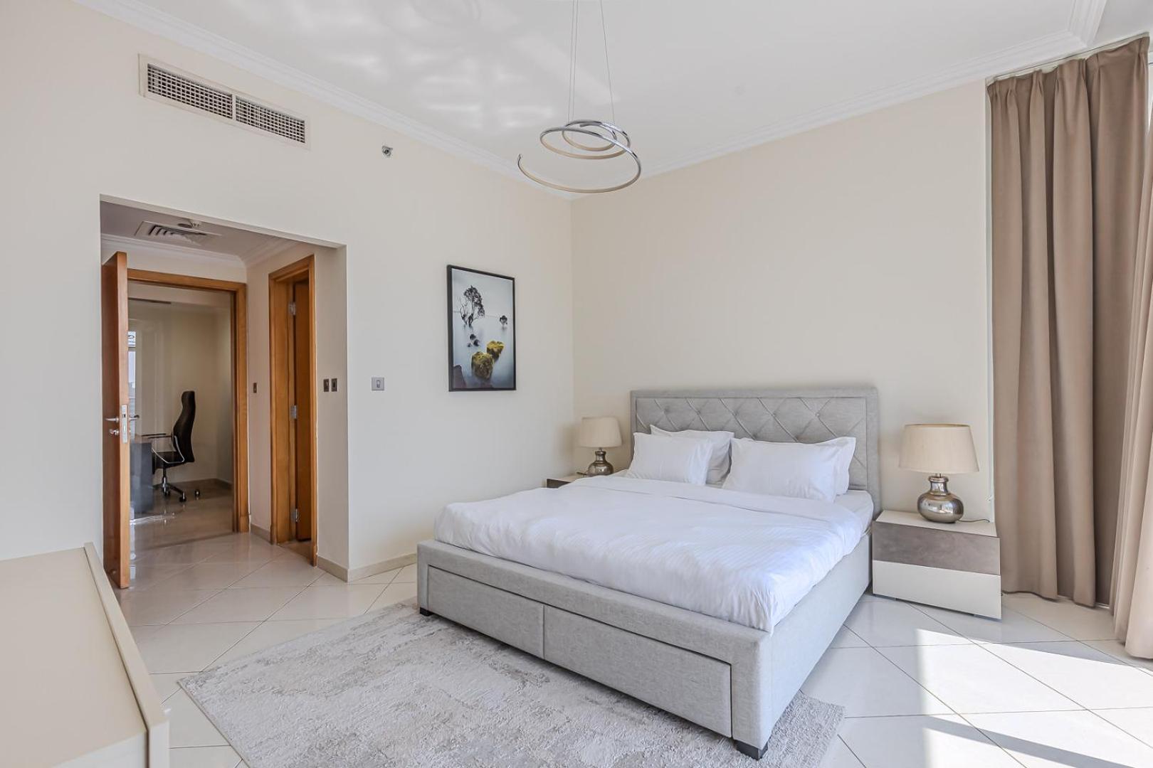 Appartement Spacious 3bdr In Marina With Office